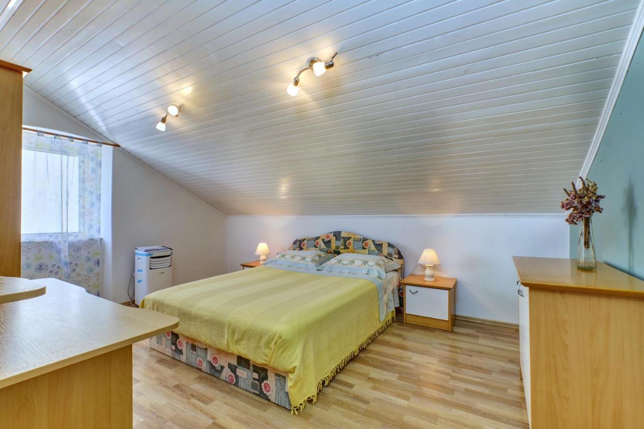 Apartment Dami Mali Lošinj Dış mekan fotoğraf