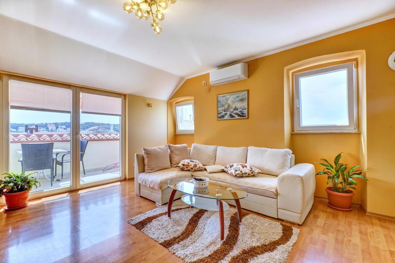 Apartment Dami Mali Lošinj Dış mekan fotoğraf