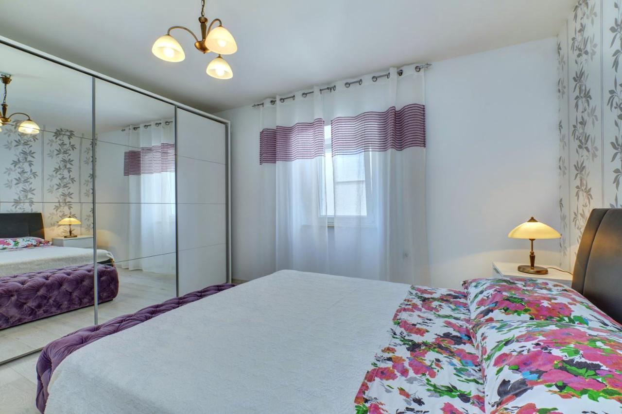 Apartment Dami Mali Lošinj Dış mekan fotoğraf